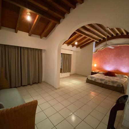 Hotel Boutique La Pergola Manzanillo Bagian luar foto