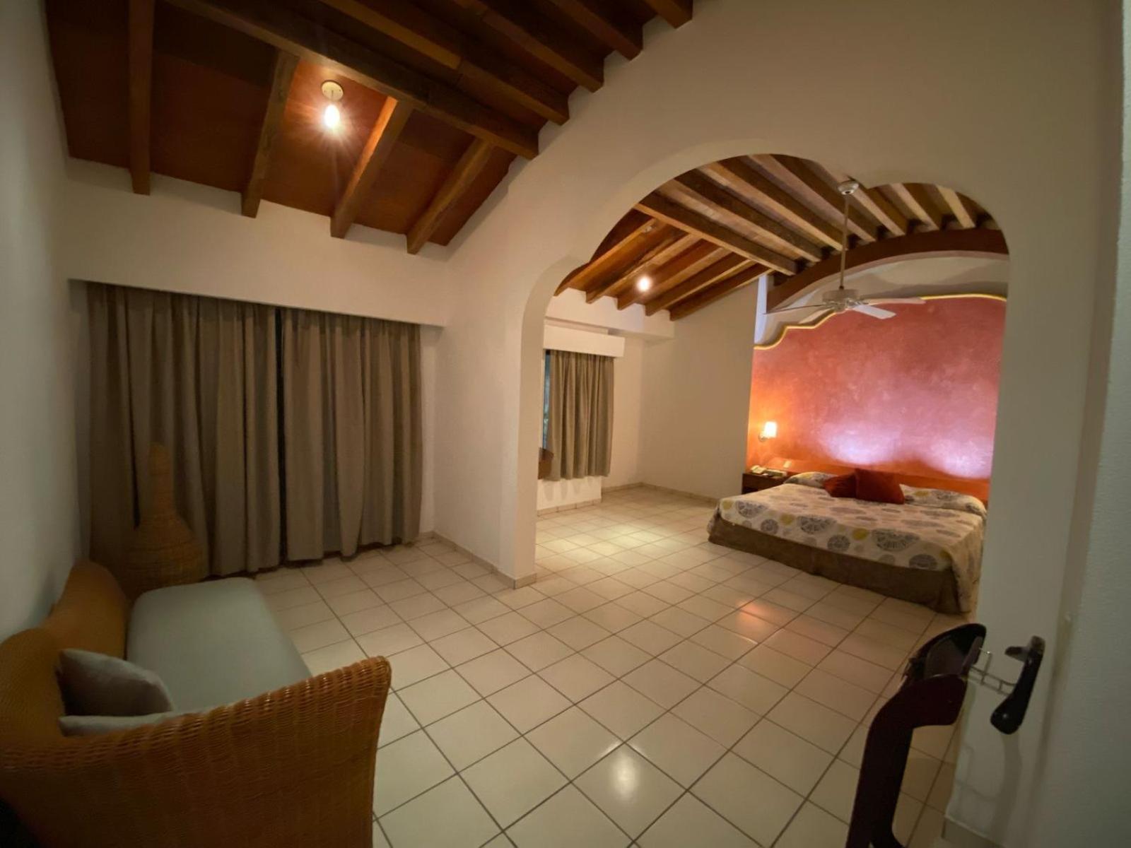 Hotel Boutique La Pergola Manzanillo Bagian luar foto