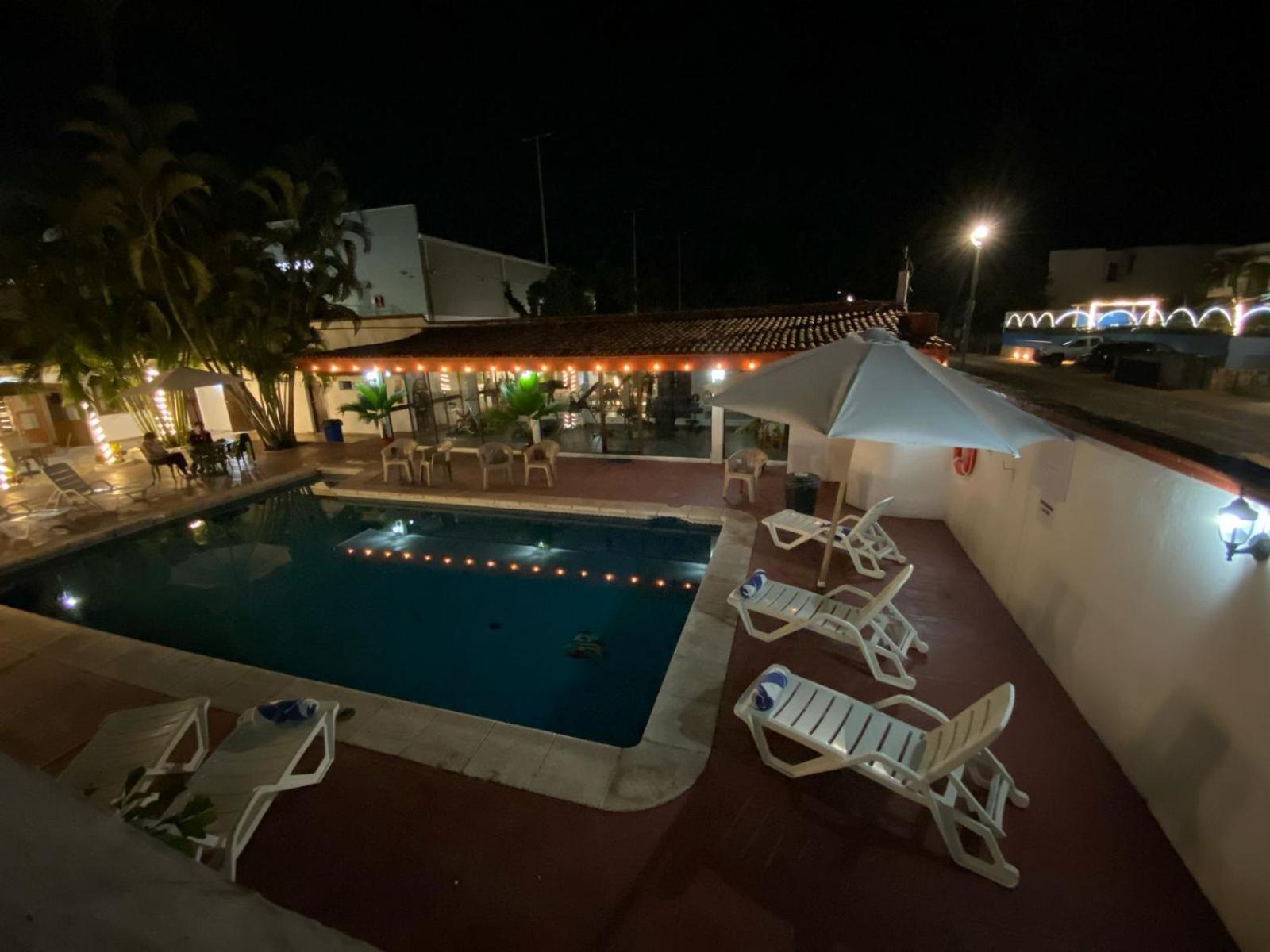Hotel Boutique La Pergola Manzanillo Bagian luar foto